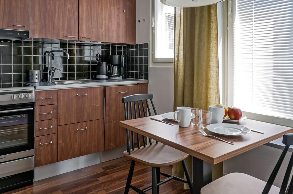 Forenom Serviced Apartments Espoo Tapiola Værelse billede