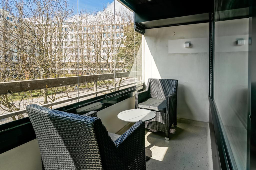Forenom Serviced Apartments Espoo Tapiola Værelse billede