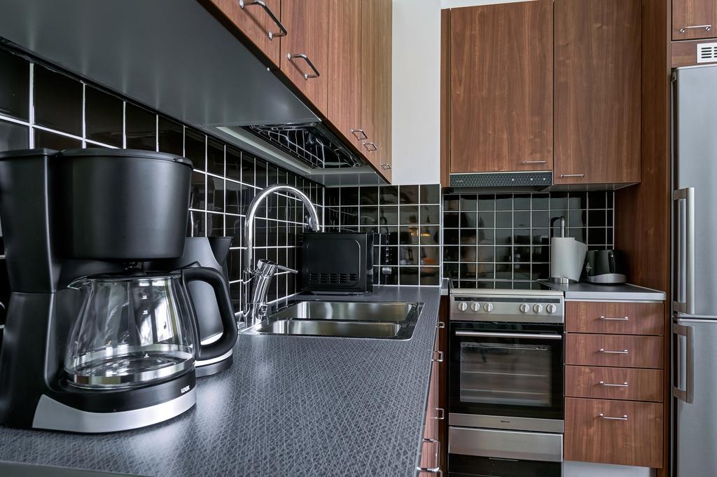 Forenom Serviced Apartments Espoo Tapiola Værelse billede