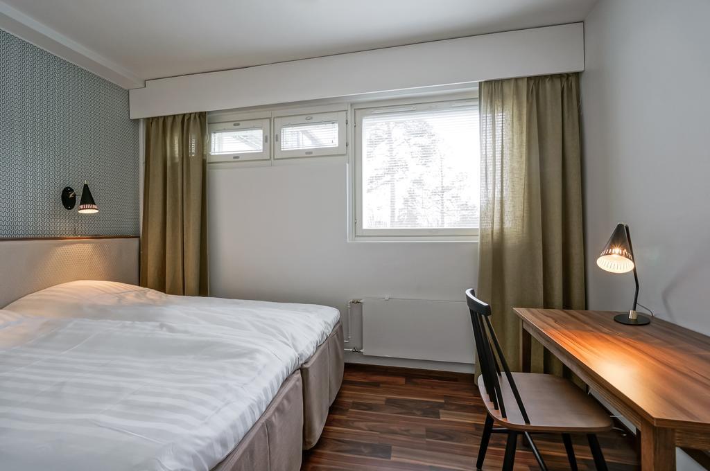 Forenom Serviced Apartments Espoo Tapiola Værelse billede