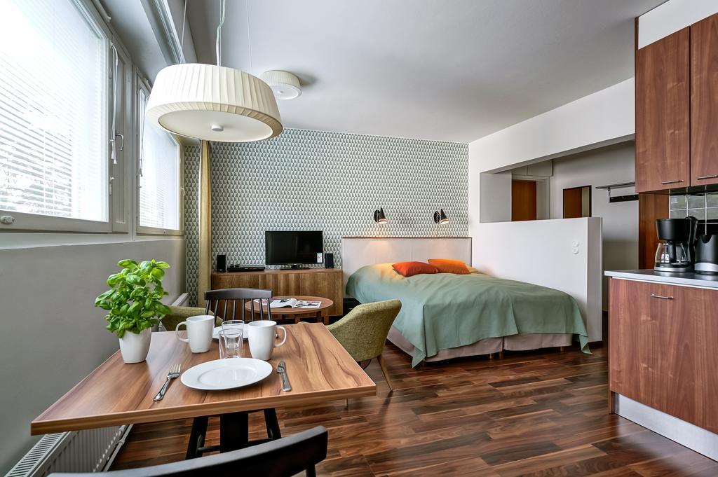 Forenom Serviced Apartments Espoo Tapiola Værelse billede
